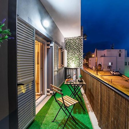 Yiannis Suite Santorini Fira  Eksteriør billede