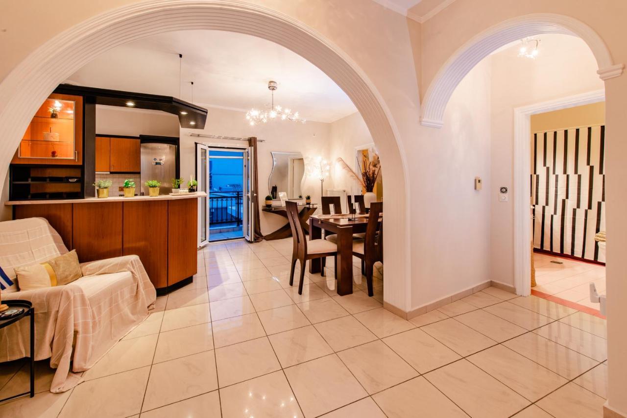 Yiannis Suite Santorini Fira  Eksteriør billede