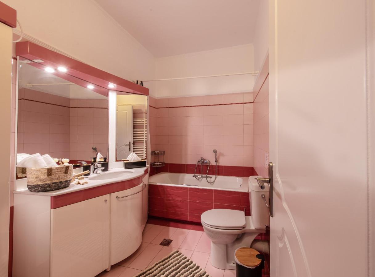 Yiannis Suite Santorini Fira  Eksteriør billede